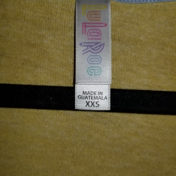 Yellow t - Picture 3 of 3